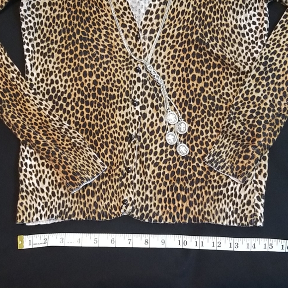 Cardigan - Picture 5 of 7